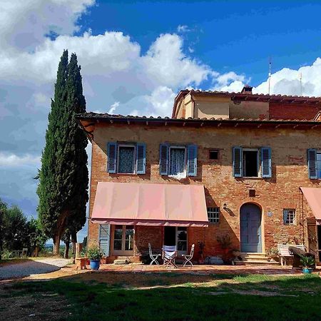 Casa Ezio Marchi - Due Appartamenti E Una Family Suite Bettolle Dış mekan fotoğraf