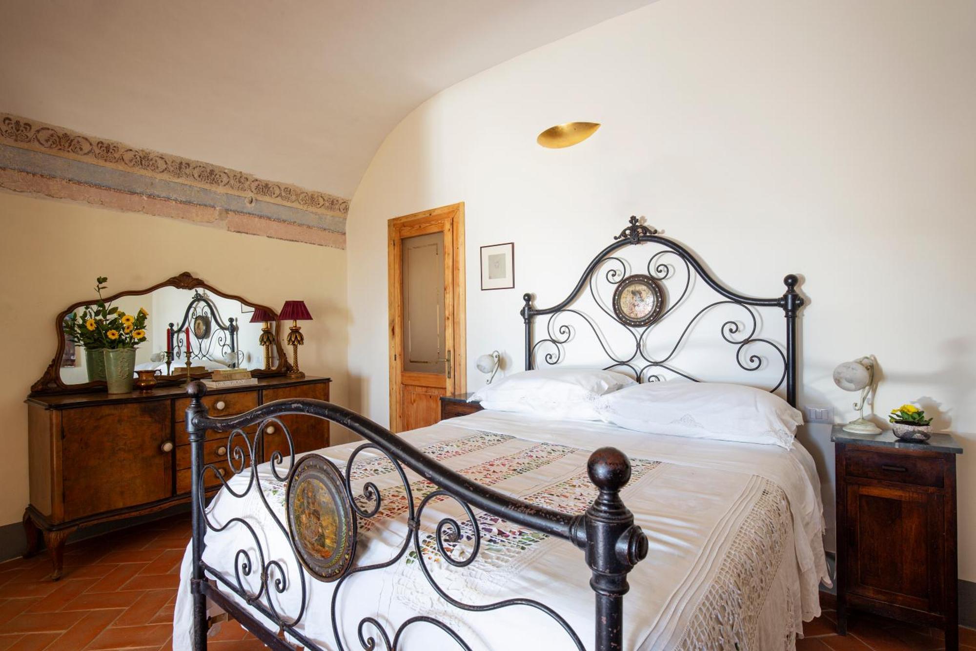 Casa Ezio Marchi - Due Appartamenti E Una Family Suite Bettolle Dış mekan fotoğraf