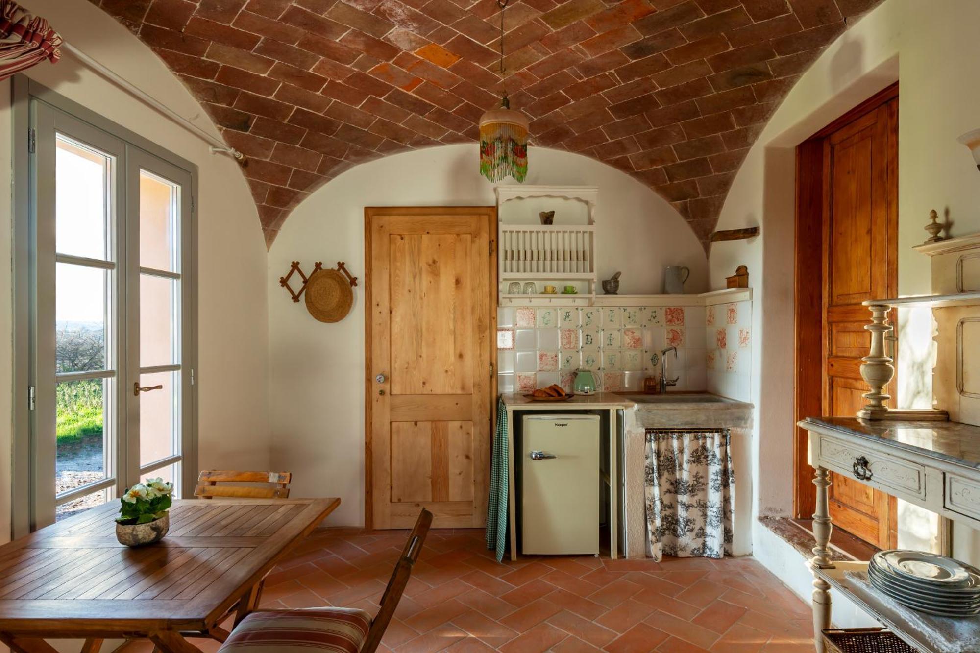 Casa Ezio Marchi - Due Appartamenti E Una Family Suite Bettolle Dış mekan fotoğraf