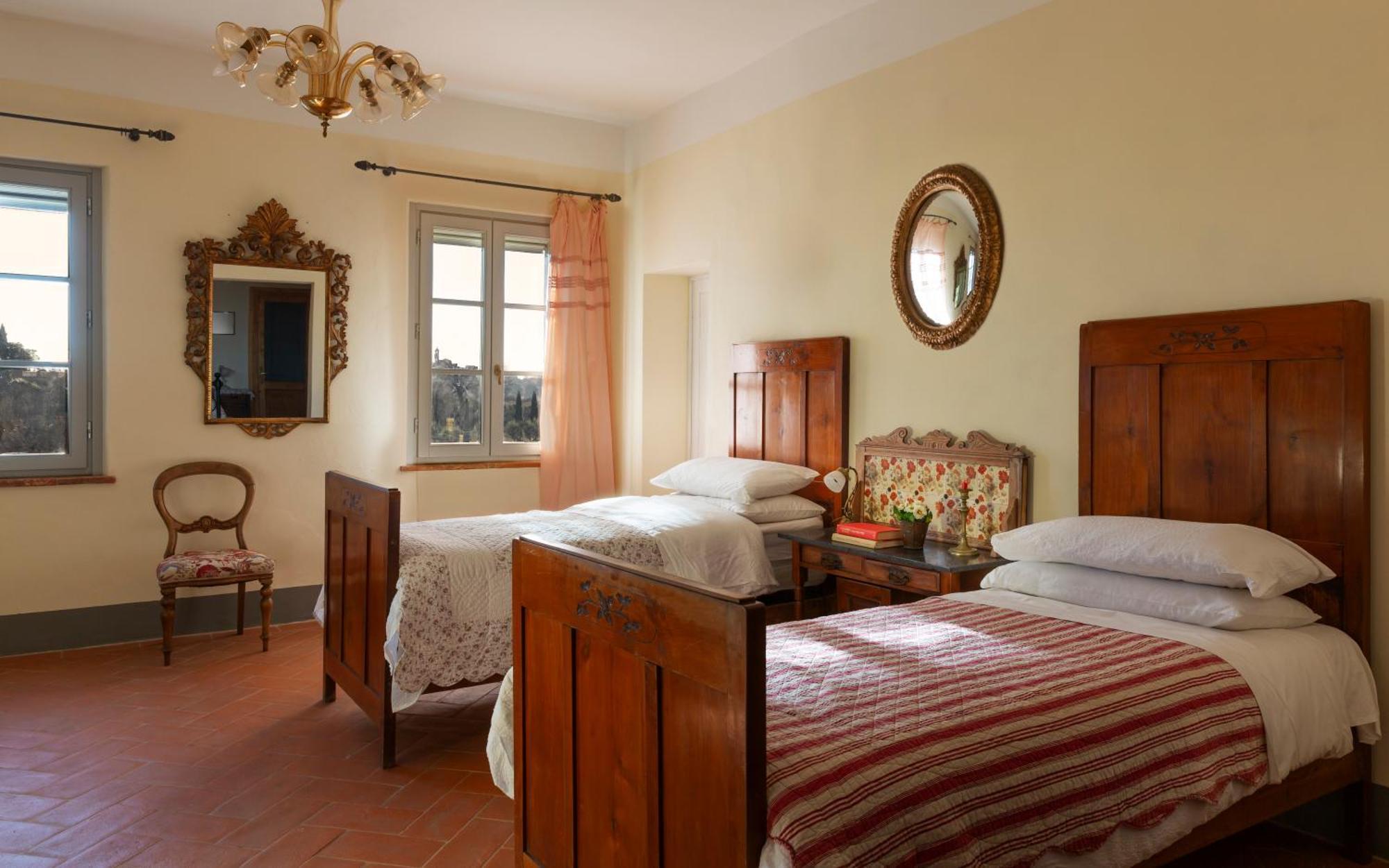 Casa Ezio Marchi - Due Appartamenti E Una Family Suite Bettolle Dış mekan fotoğraf