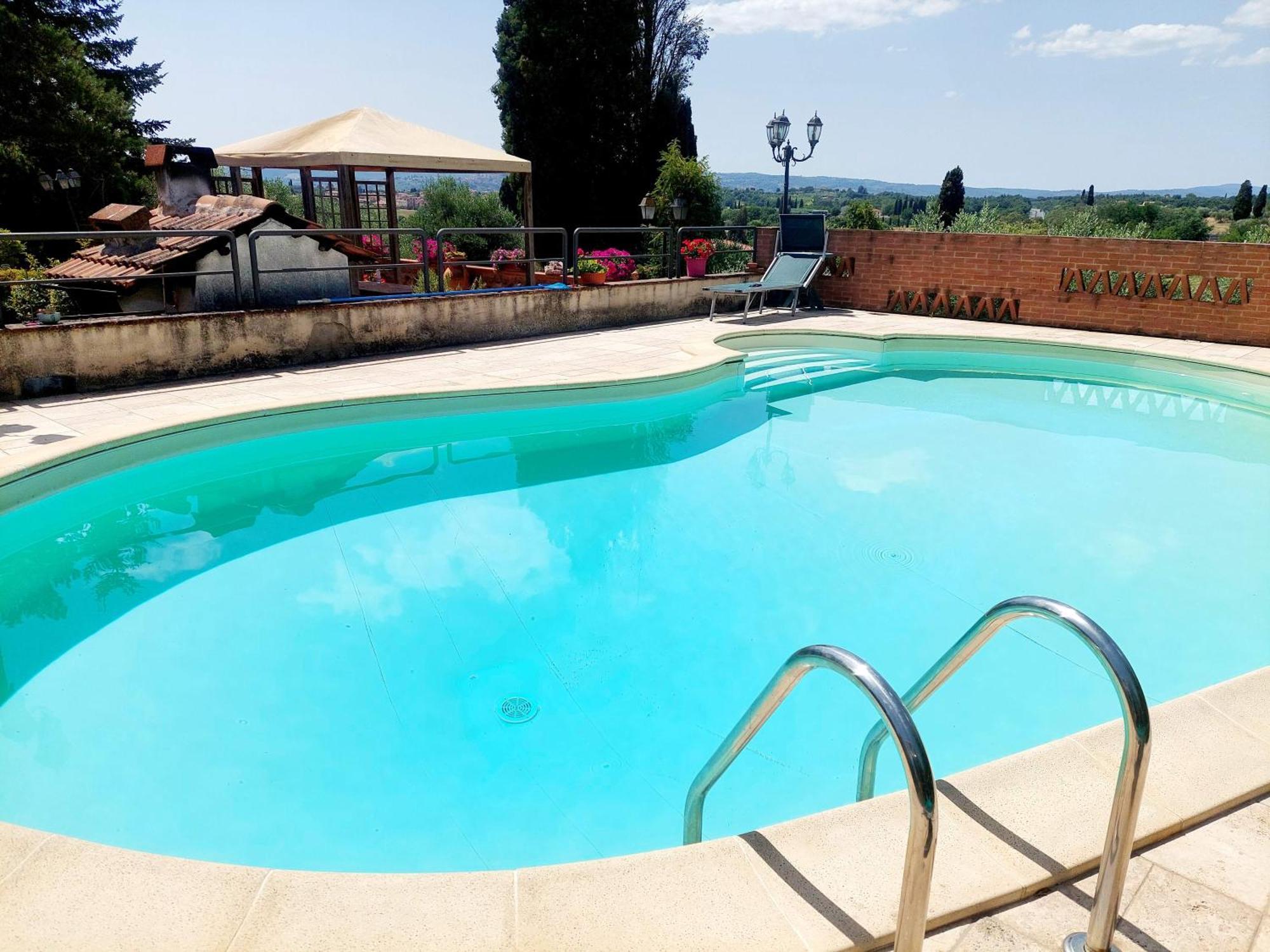 Casa Ezio Marchi - Due Appartamenti E Una Family Suite Bettolle Dış mekan fotoğraf