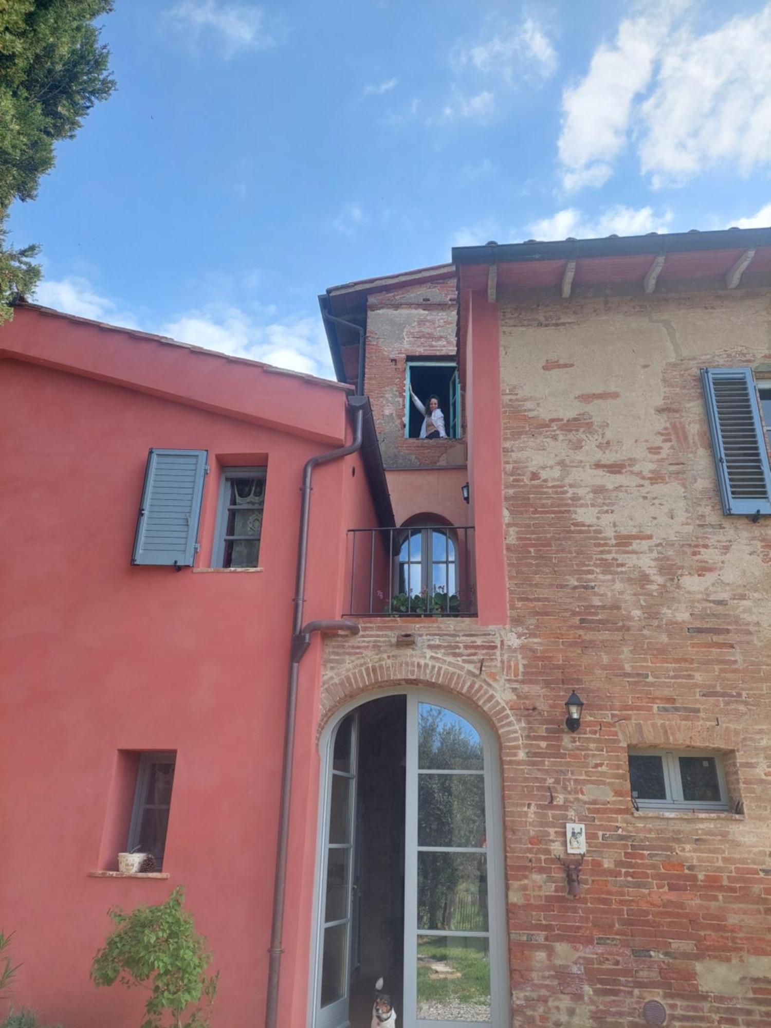 Casa Ezio Marchi - Due Appartamenti E Una Family Suite Bettolle Dış mekan fotoğraf